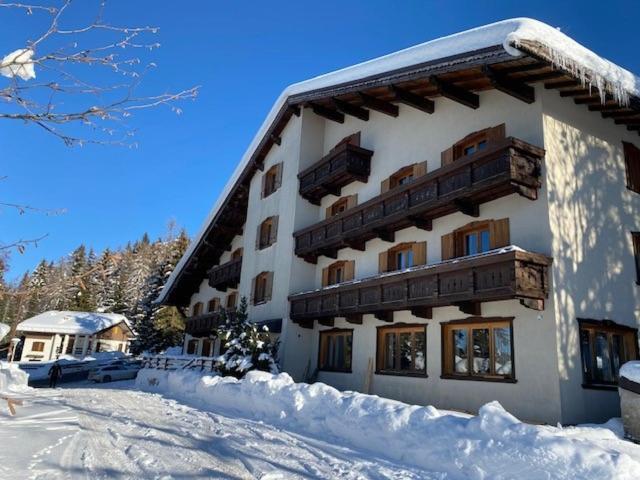 Hotel Lares Folgaria Esterno foto