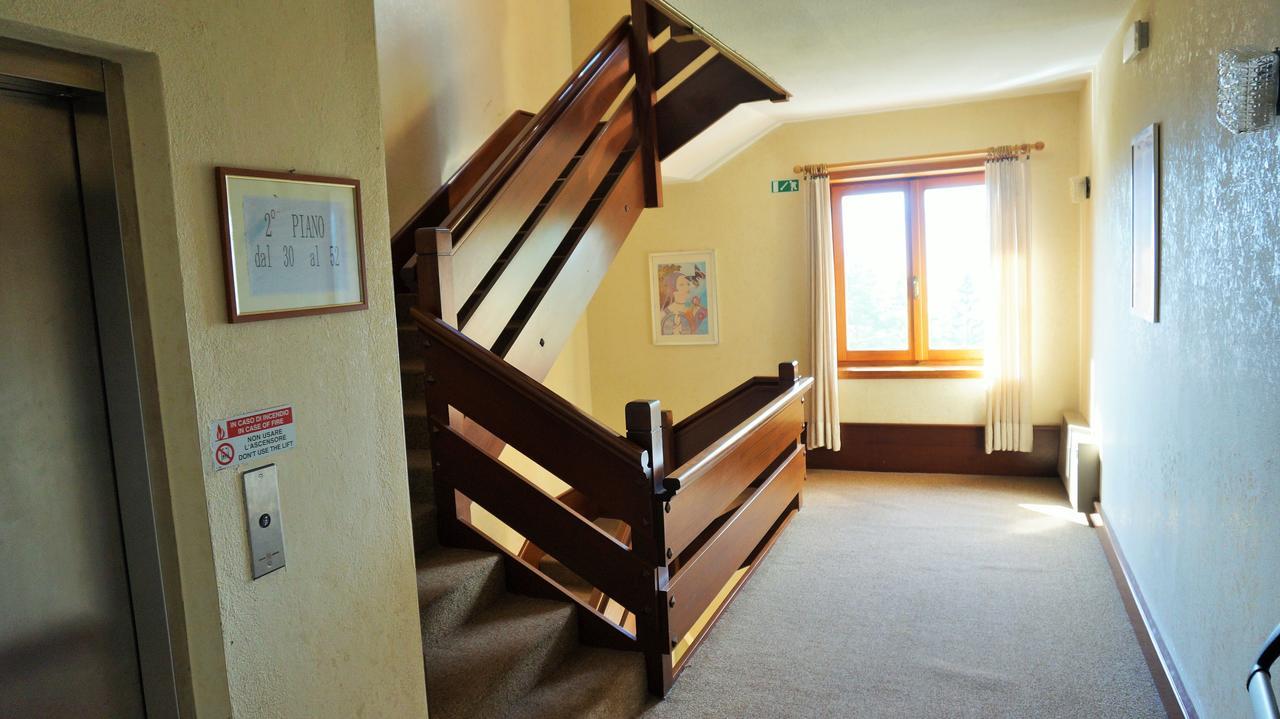 Hotel Lares Folgaria Esterno foto
