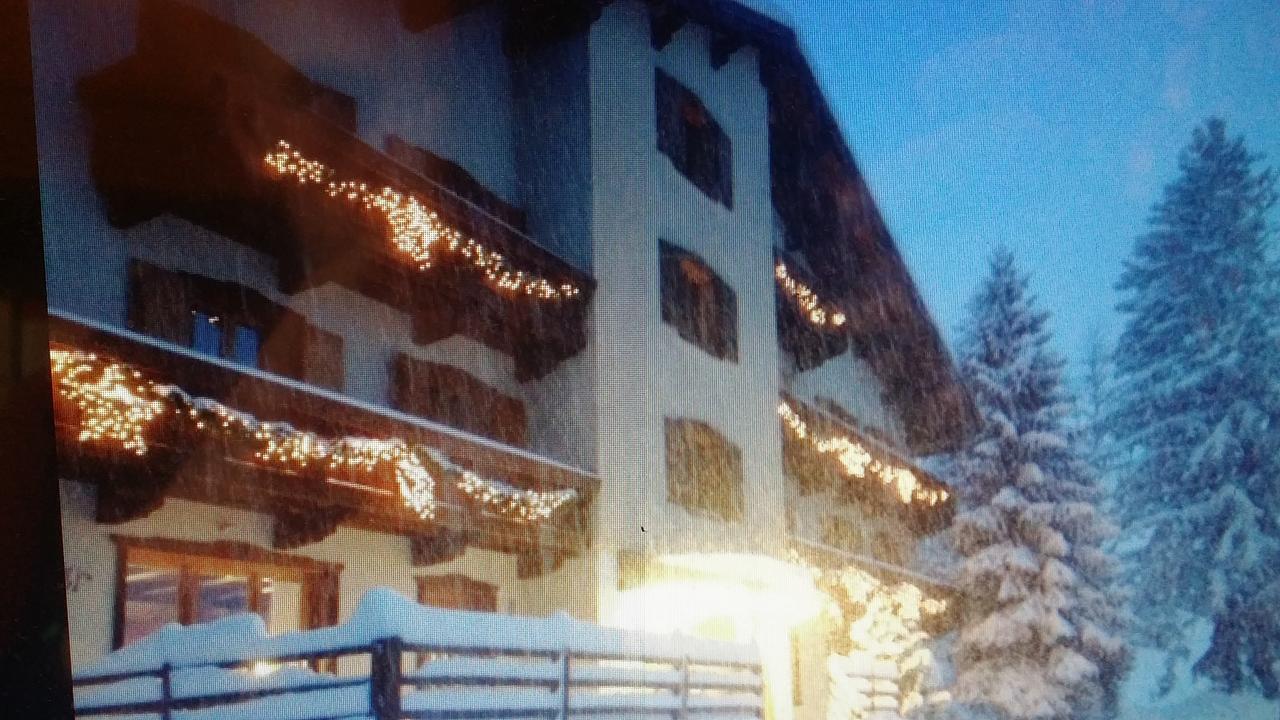 Hotel Lares Folgaria Esterno foto